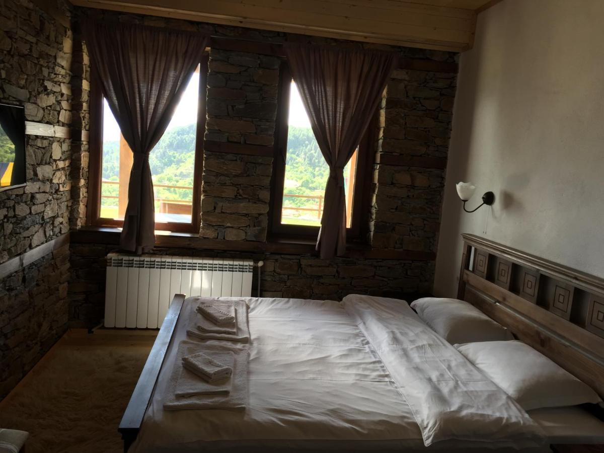 Калпаците - Kalpacite Guest Houses Skrebatno Exterior photo